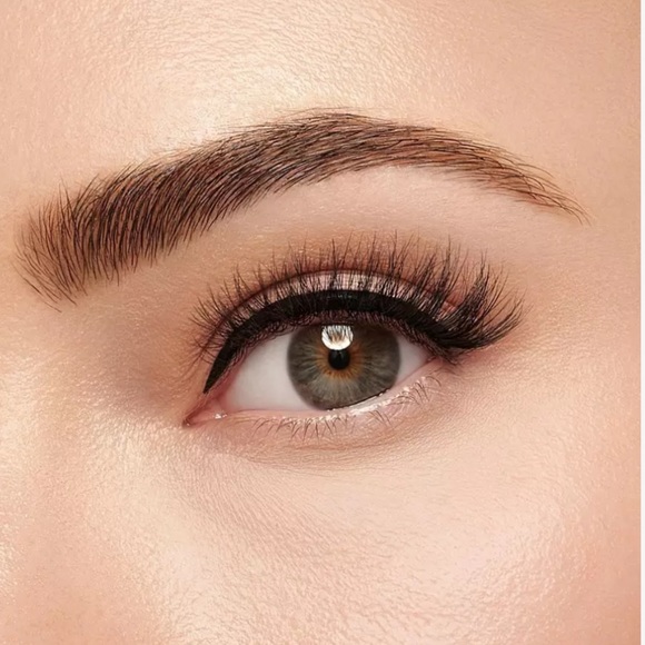 Velour Luxe Faux Mink Magnetic Lash Kit - Picture 4 of 4